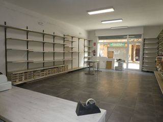 Local comercial en alquiler en Riu en Santa Coloma de Gramanet