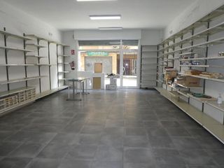 Local comercial en alquiler en Riu en Santa Coloma de Gramanet