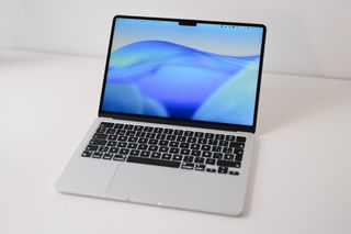 MacBook Air M3 16+512GB IMPOLUTO