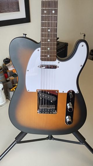 Squier by Fender Telecaster Sunburst