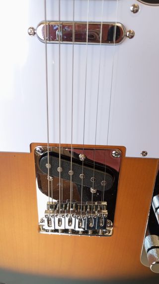 Squier by Fender Telecaster Sunburst