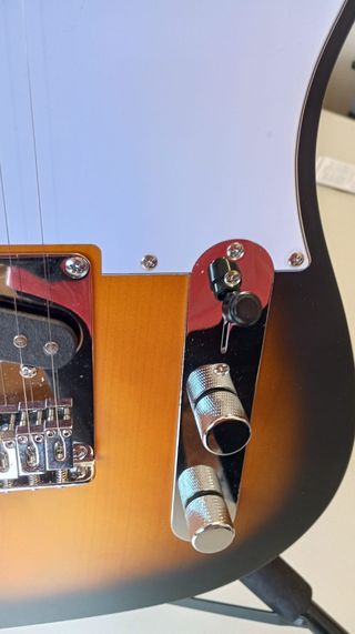 Squier by Fender Telecaster Sunburst