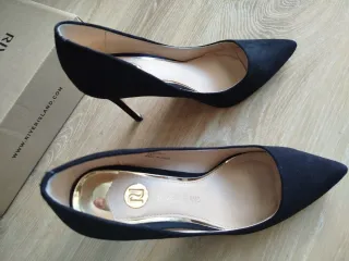 Zapatos tacón River Island negros mujer