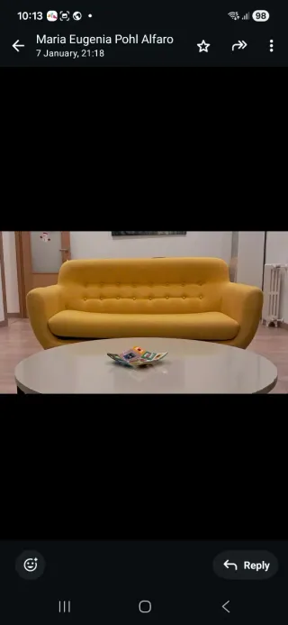 Divano giallo Maison du Monde a tre posti