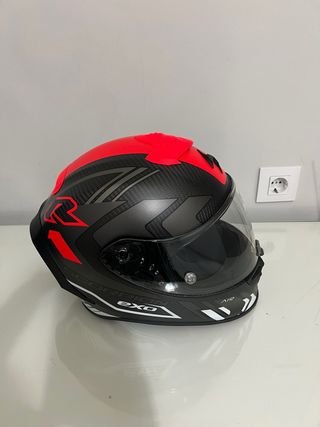 Casco Scorpion R1 Carbon