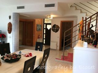 Chalet en venta en Cervelló