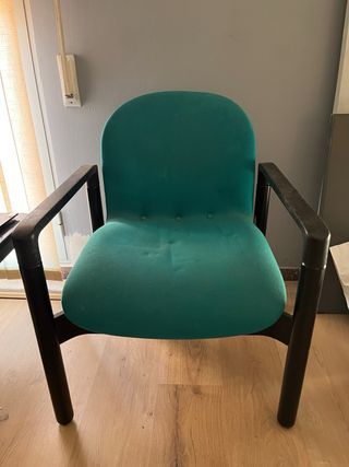 Confezione scrivanie in legno e sedie in metallo