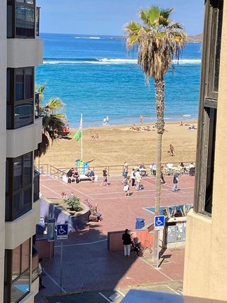 Piso en alquiler en Santa Catalina - Canteras en Palmas de Gran Canaria(Las)