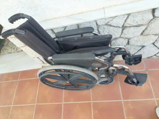 Silla de ruedas manual Sunrise Breezy 250