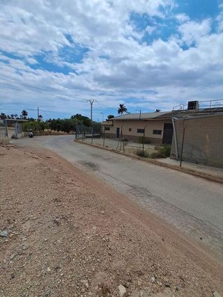 Nave industrial en venta en Algorós - El Derramador en Elche