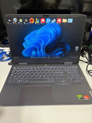 Portátil Lenovo LOQ Negro/Gris