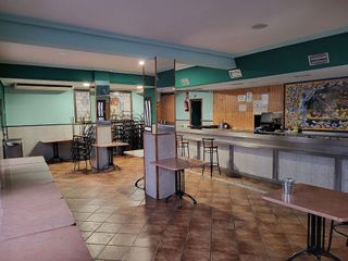 Local comercial en alquiler en Tres Olivos - La Piedad en Talavera de la Reina