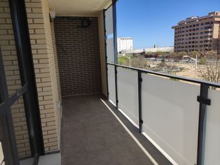 Piso en alquiler en Santa Cruz - Industria - Polígono Campollano en Albacete