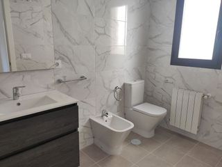 Piso en alquiler en Santa Cruz - Industria - Polígono Campollano en Albacete