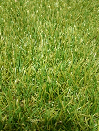 Césped artificial garantizado