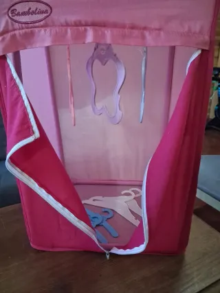 Armario de juguete rosa