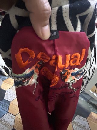 Abrigo Desigual estampado blanco y negro