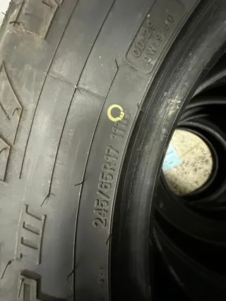 4 Neumáticos 4x4 Toyo seminuevos