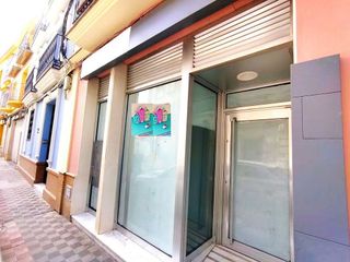 Local comercial en venta en Arenal - La Pólvora en Dos Hermanas