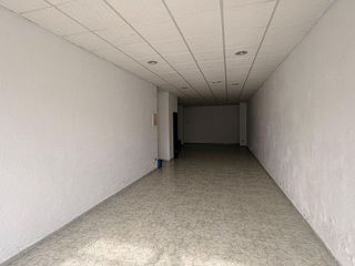 Local comercial en alquiler en Calella