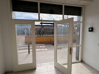 Local comercial en alquiler en Calella