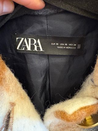 Abrigo cuadros Zara oversize