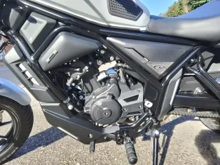 Zontes C-2 125cc Moto estilo custom