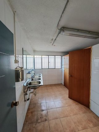 Local comercial en alquiler en Sudeste Industrial en Fuenlabrada