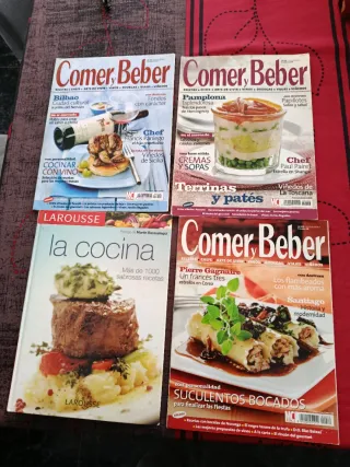 Revistas y Larousse de la cocina