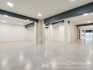 Local comercial en alquiler en Navas en Barcelona