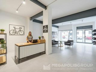 Local comercial en alquiler en Navas en Barcelona