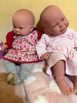 Dos Muñeca Reborn Bebé y cama Litera