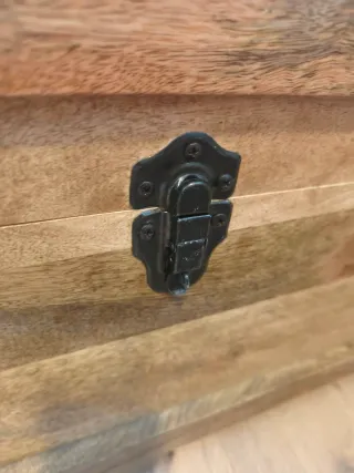 Baúl Madera y Piel. Marca- Maisons du Monde