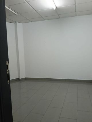 Local comercial en venta en La Seca - Los Salgueriños en Pontevedra
