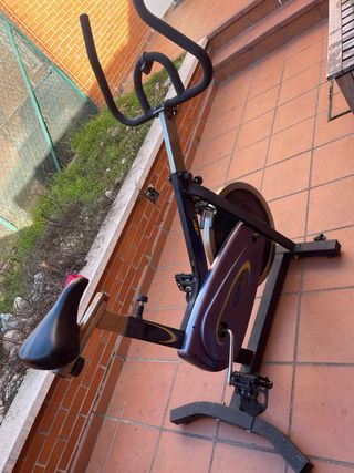 Bicicleta elettrica Decathlon senza freni