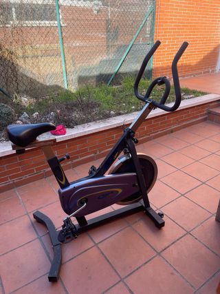 Bicicleta elettrica Decathlon senza freni