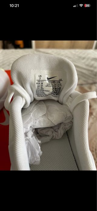 Tenis Nike Blancos y Verdes