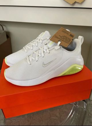 Tenis Nike Blancos y Verdes