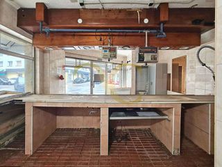 Local comercial en venta en Laviada en Gijón