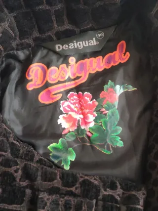 Abrigo largo Desigual, talla XL