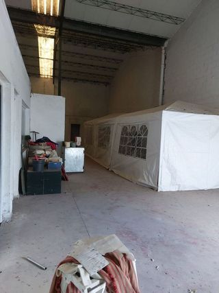 Nave industrial en venta en Montequinto en Dos Hermanas