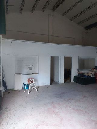 Nave industrial en venta en Montequinto en Dos Hermanas