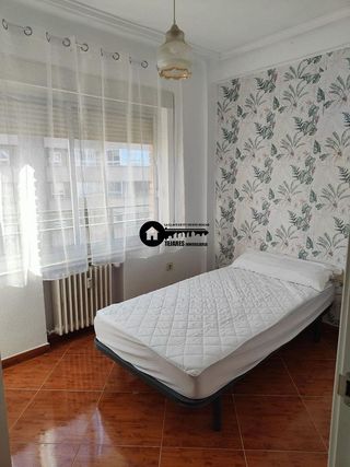 Piso en alquiler en Franciscanos en Albacete