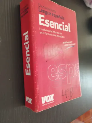 Diccionario Esencial de la Lengua Española (Spa...