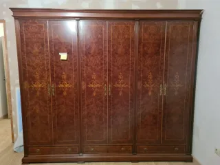 Armadio 6 ante in noce di ottima qualità