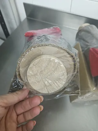 Tió de Nadal de madera y tela