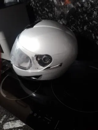 Casco Shark Plata y Blanco