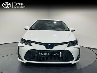 Toyota Corolla Sedán 140h Style Plus.