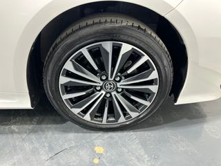 Toyota Corolla Sedán 140h Style Plus.