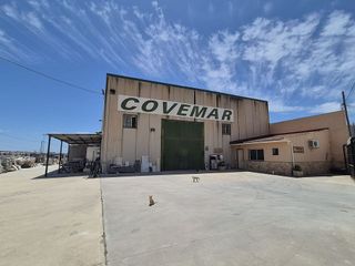 Nave industrial en venta en Camino Viejo de Málaga en Vélez-Málaga